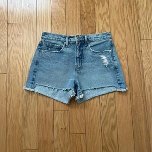 Good American denim slightly distressed shorts with slight stretch